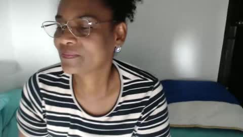 luxa online show from November 22, 8:29 pm