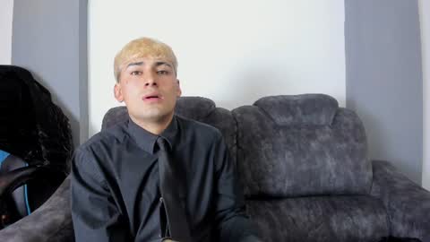 rousse_n_kenji online show from July 12, 9:18 pm