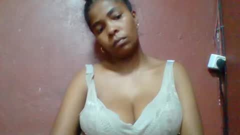 rovaelyah online show from March 18, 4:13 pm