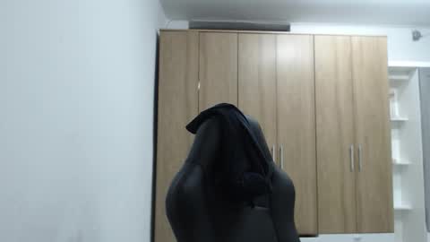 Roxana online show from December 2, 4:53 am