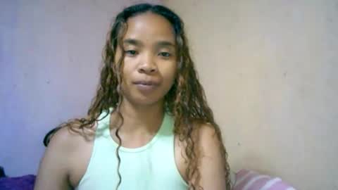 Snapshot of roxanne_98 chatting on October 12, 7:12 am roxanne_98 online show from October 12, 7:12 am