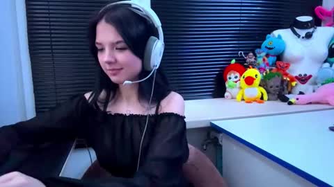 Hana online show from October 17, 1:37 pm