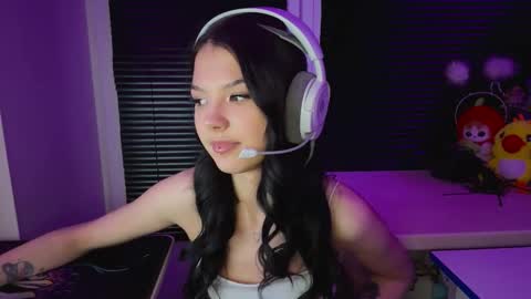 Hana online show from November 26, 3:09 pm