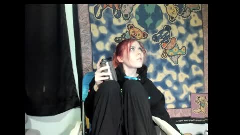 roxihazeleyes online show from March 9, 1:15 pm