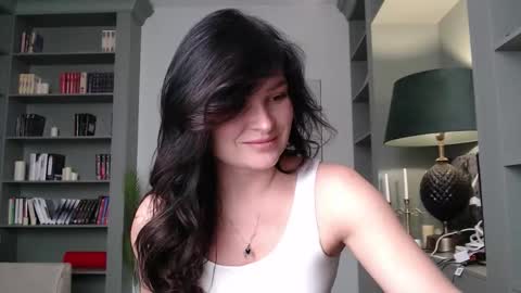 Snapshot of roxxiejet chatting on October 13, 8:38 am roxxiejet online show from October 13, 8:38 am