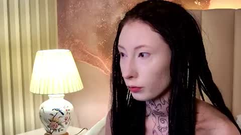 roxanne online show from June 28, 3:35 am
