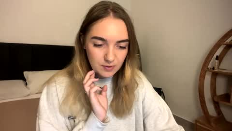 Roxy online show from April 9, 2:23 pm