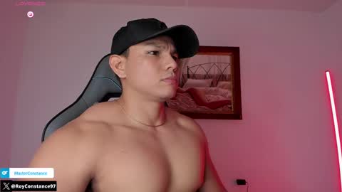 Snapshot of roy__constance chatting on September 28, 6:33 am Roy Constance online show from September 28, 6:33 am