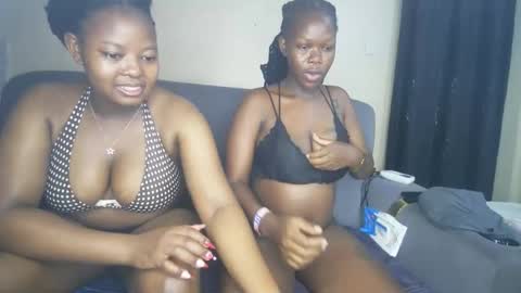 royal_charm online show from March 4, 8:00 am