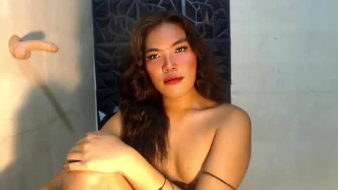 Snapshot of royaltymarcela6969 chatting on October 19, 6:01 pm royaltymarcela6969 online show from October 19, 6:01 pm