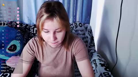 Snapshot of royangela chatting on September 19, 5:44 am angela online show from September 19, 5:44 am