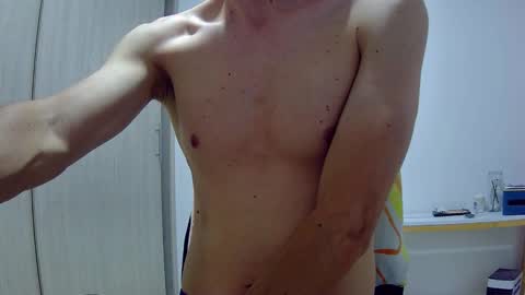 Roy online show from January 15, 1:58 am