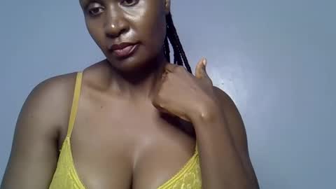 rozie34 online show from May 13, 10:30 pm
