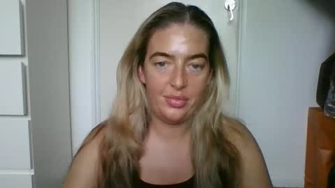 rubyredxxxoxxx online show from February 20, 3:03 pm