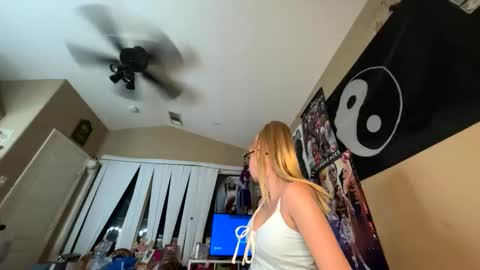 Ruby Monroe online show from May 26, 6:19 am