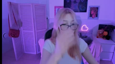 rubyybennett online show from September 27, 8:01 am