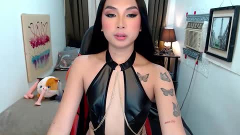Snapshot of ruesalvartore chatting on October 8, 8:37 pm its me Sabel online show from October 8, 8:37 pm