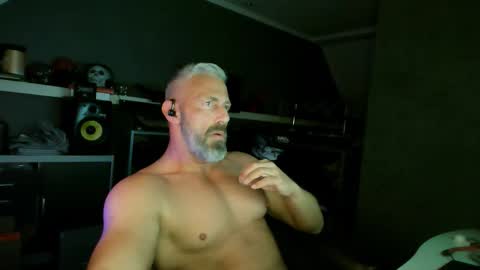 Chico que rico Caliente online show from September 24, 10:38 pm