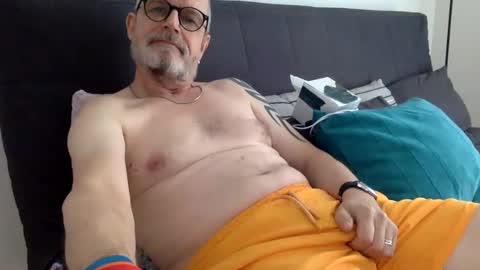 Jimi online show from February 20, 12:47 pm