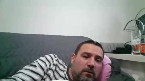 rul3ssuck online show from February 5, 8:18 am