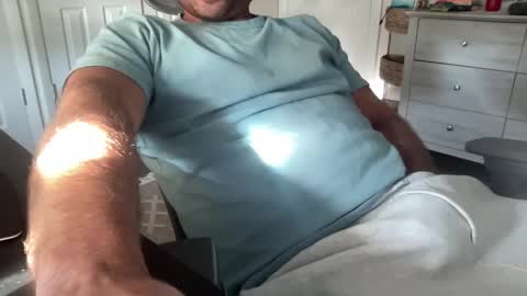Snapshot of rungriff2323 chatting on September 24, 9:43 pm rungriff2323 online show from September 24, 9:43 pm