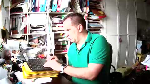 Snapshot of runner1978 chatting on March 12, 7:35 am runner1978 online show from March 12, 7:35 am