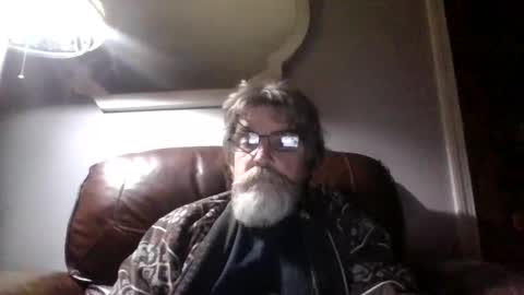 Snapshot of runningaround60 chatting on October 10, 2:50 am runningaround60 online show from October 10, 2:50 am