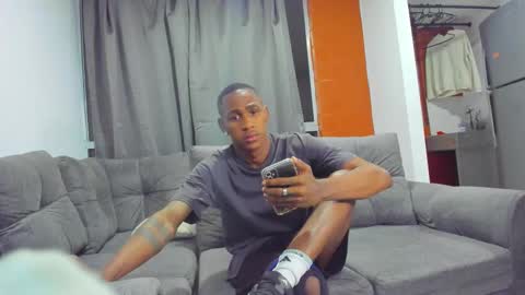 Snapshot of runnyx_09 chatting on October 25, 5:30 am Runnix  online show from October 25, 5:30 am