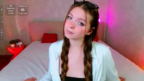 RutaYoung online show from July 14, 4:34 pm