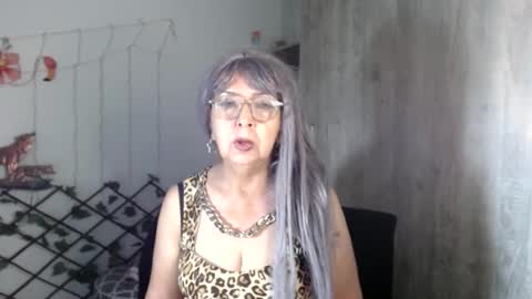 ruth_blue21 online show from March 11, 5:13 am