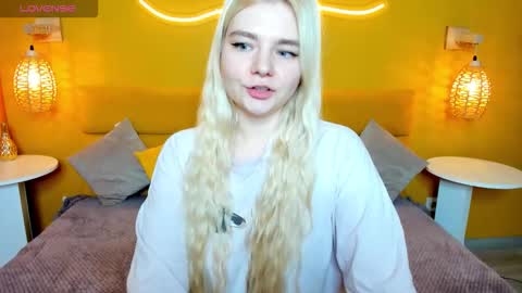 ruthbryant online show from February 1, 12:41 am
