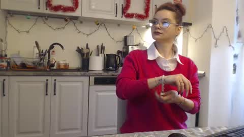 ruxandradanny online show from February 18, 7:54 am