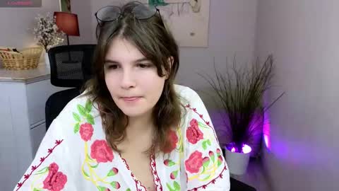 Ruyjin online show from November 18, 10:51 am