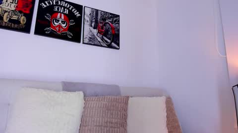 Ryan  online show from February 23, 1:08 am