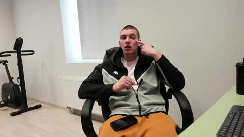 RYAN DOZER online show from April 26, 6:00 am