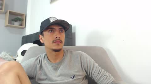 Snapshot of ryan_maxy chatting on February 22, 3:36 pm ryan online show from February 22, 3:36 pm