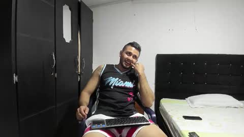 ryan_xc1 online show from October 23, 3:52 am