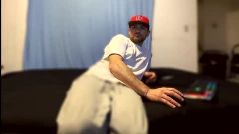 Snapshot of ryanj1zz chatting on October 7, 10:33 am Ryan Jizz online show from October 7, 10:33 am