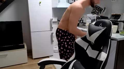 ryanstorm1 online show from November 3, 7:15 pm