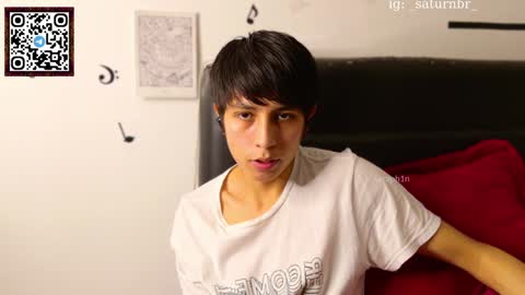 Snapshot of s_a_t_u_r_n chatting on December 7, 9:06 pm ST online show from December 7, 9:06 pm