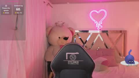 saaya_tay online show from April 23, 3:36 am