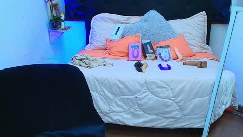 Snapshot of sabaha_ chatting on February 6, 11:42 am S A B A H A online show from February 6, 11:42 am