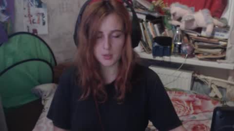 Snapshot of sabochka888 chatting on October 20, 7:02 am sabochka888 online show from October 20, 7:02 am