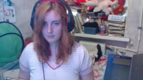 Snapshot of sabochka888 chatting on October 7, 7:26 am sabochka888 online show from October 7, 7:26 am