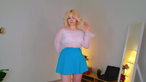 Sabrina online show from March 12, 1:37 pm