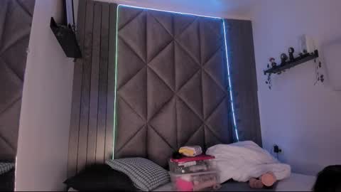 S A B R I N A  online show from December 2, 11:41 am