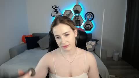 Sabrina Violet online show from March 4, 9:07 am