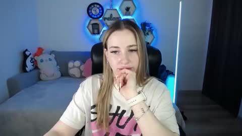 Sabrina Violet online show from March 9, 9:36 am