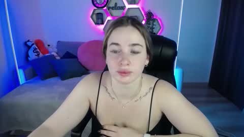 Sabrina Violet online show from September 12, 8:05 am