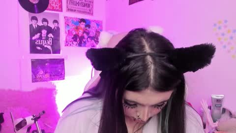 Ig  online show from December 16, 8:15 pm